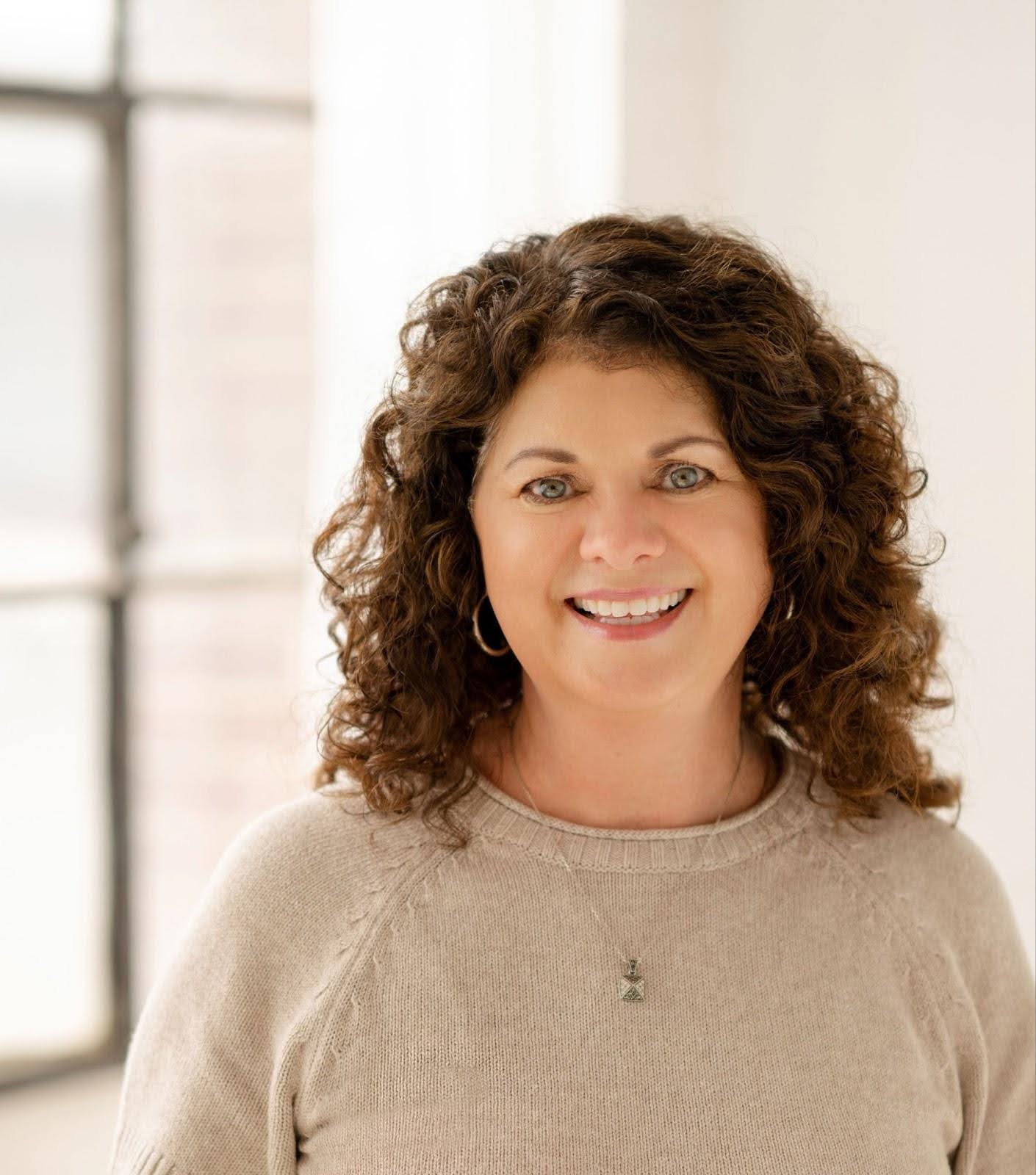 Image of author Cindy Mielke